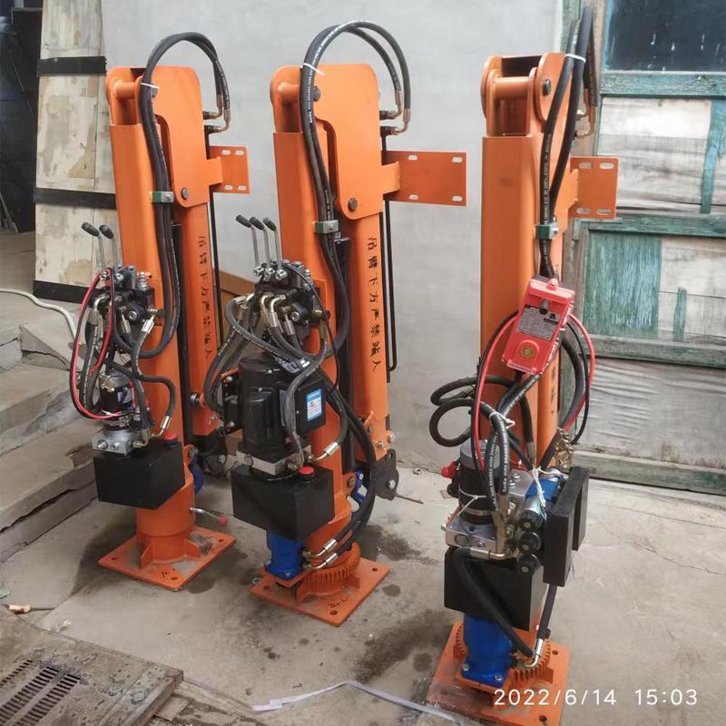 大埔乡重汽蓝牌随车吊 3.2吨 国六动力强 液压驱动 农用自卸起重机